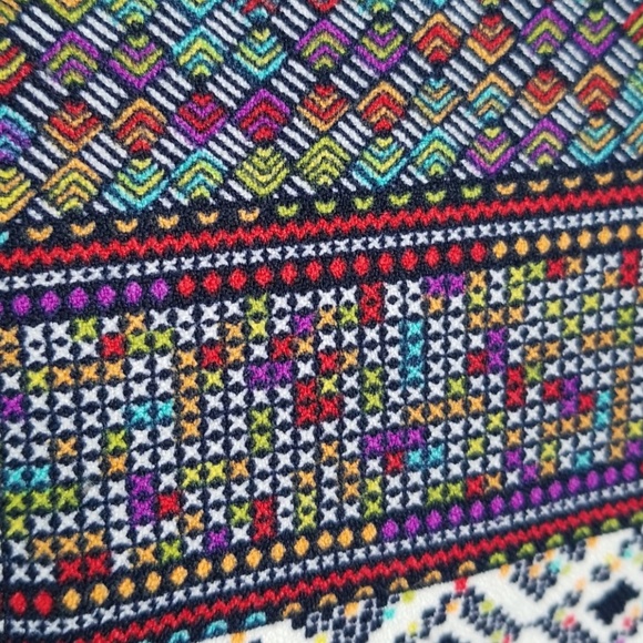 Shirt - Picture 3 of 4